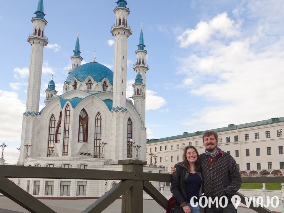 Junto a la Mezquita de Kazan