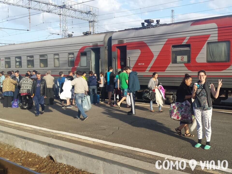 En una de las paradas del tren