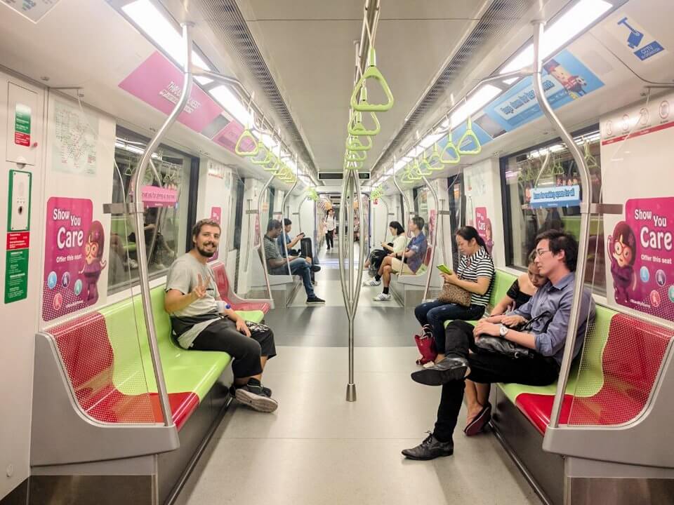 Cómo ir del aeropuerto de Singapur al centro en tren
